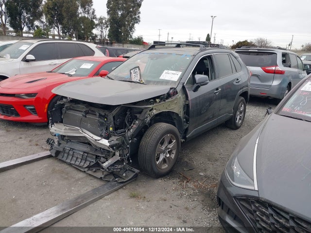 Toyota Rav4 Xle 2023 2T3W1RFV4PC232185 Image 2