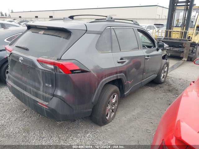 Toyota Rav4 Xle 2023 2T3W1RFV4PC232185 Image 4