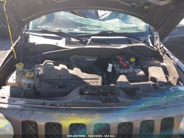 1C4NJRFB9GD697039 Jeep Patriot Latitude