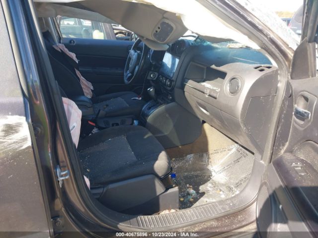 1C4NJRFB9GD697039 Jeep Patriot Latitude