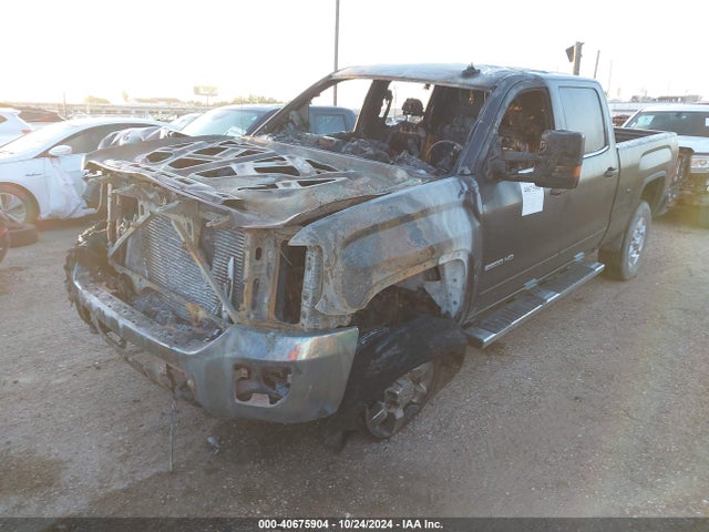 1GT12YE8XFF677008 GMC Sierra 2500hd Sle