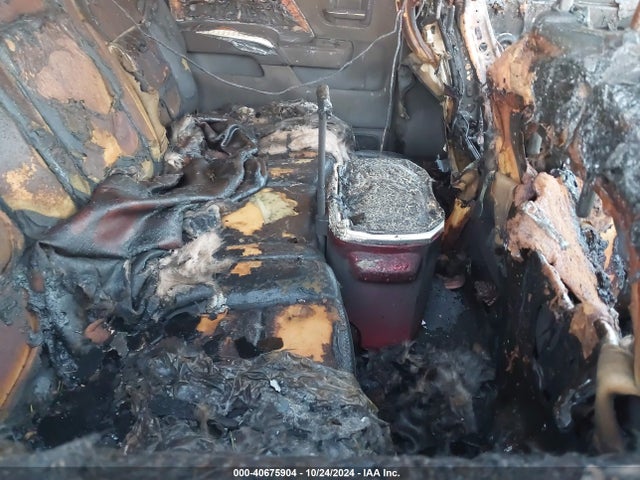 1GT12YE8XFF677008 GMC Sierra 2500hd Sle