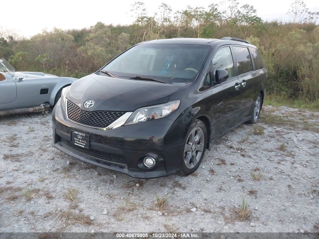 Toyota Sienna Se 8 Passenger 2014 5TDXK3DC3ES451569 Image 2