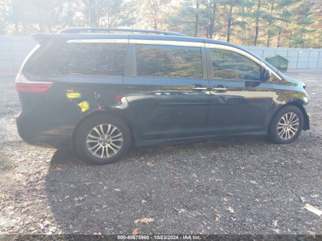 5TDYZ3DC6KS019800 Toyota Sienna Xle 8 Passenger