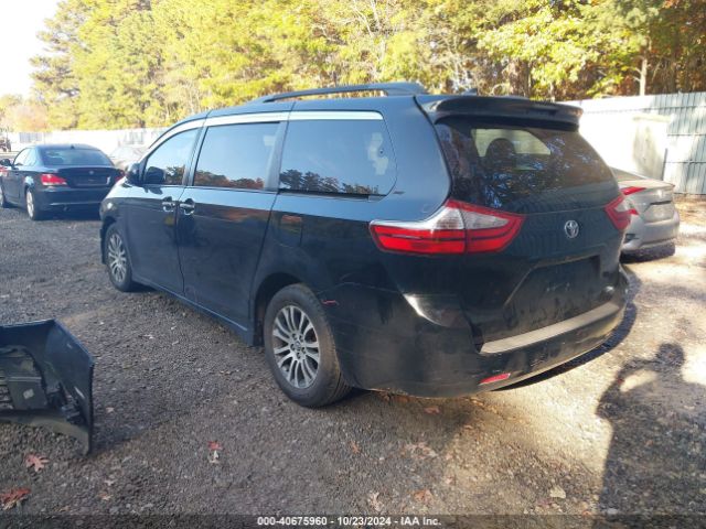 5TDYZ3DC6KS019800 Toyota Sienna Xle 8 Passenger