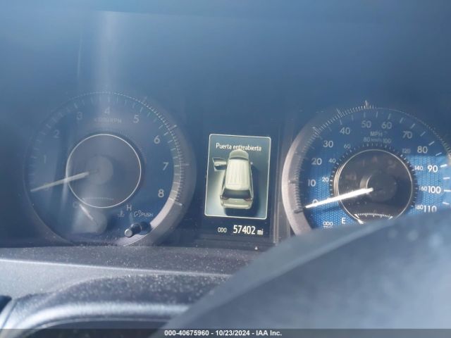 5TDYZ3DC6KS019800 Toyota Sienna Xle 8 Passenger