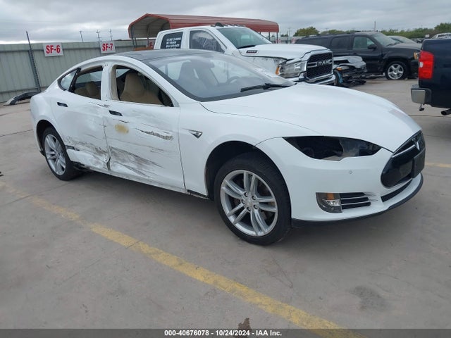 2013 TESLA MODEL S 5YJSA1DNXDFP18941 Photo 0