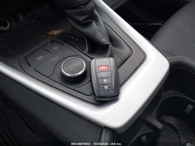 2T3B6RFV8NW037704 Toyota Rav4 Hybrid Xle Premium