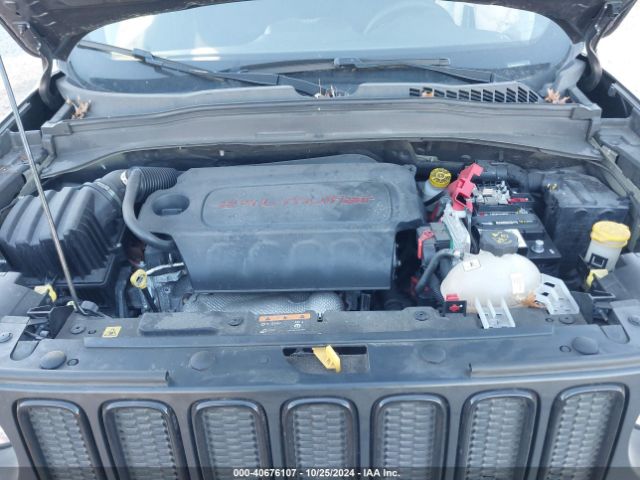 ZACCJBAB9JPH63927 Jeep Renegade Upland Edition 4x4