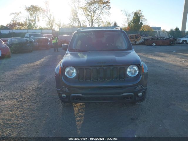 ZACCJBAB9JPH63927 Jeep Renegade Upland Edition 4x4