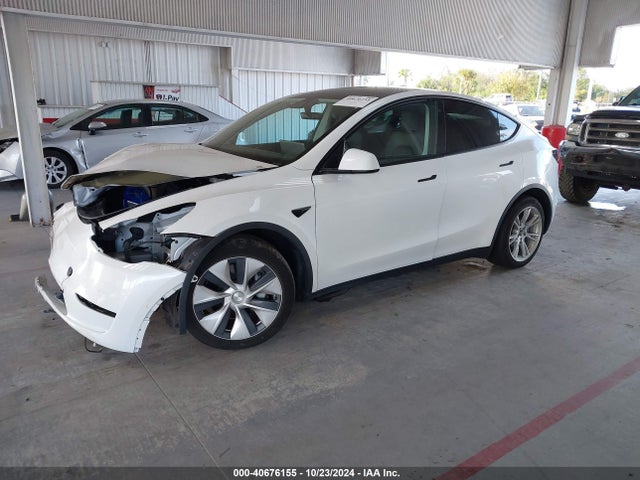 2020 TESLA MODEL Y 5YJYGDEE9LF055692 Photo 1