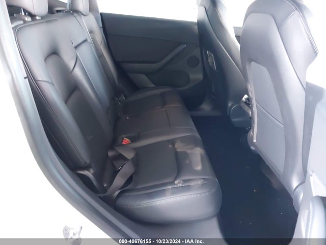 2020 TESLA MODEL Y 5YJYGDEE9LF055692 Photo 7