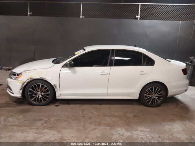 3VWD17AJ0GM256531 Volkswagen Jetta 1.8t Sport