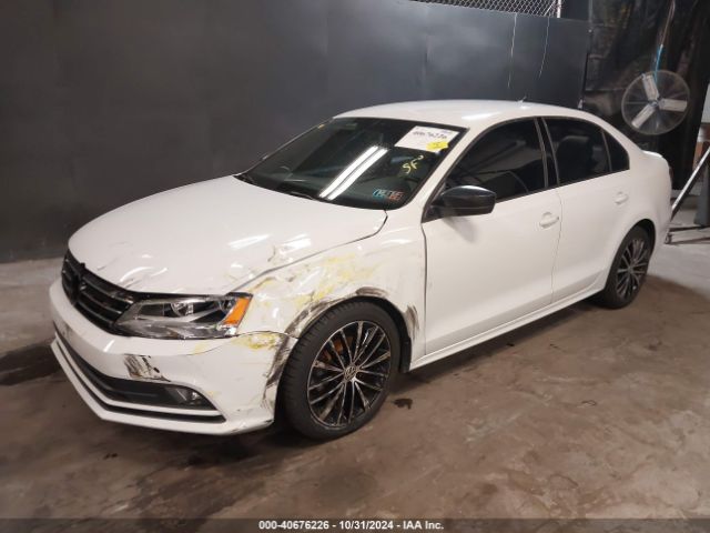 3VWD17AJ0GM256531 Volkswagen Jetta 1.8t Sport