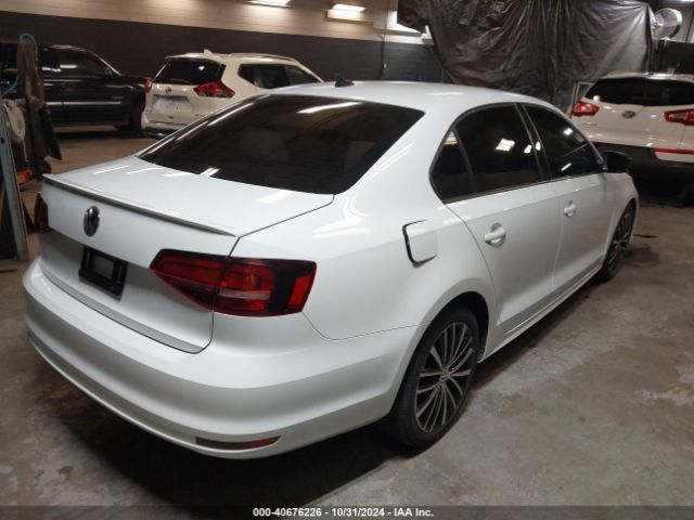 3VWD17AJ0GM256531 Volkswagen Jetta 1.8t Sport