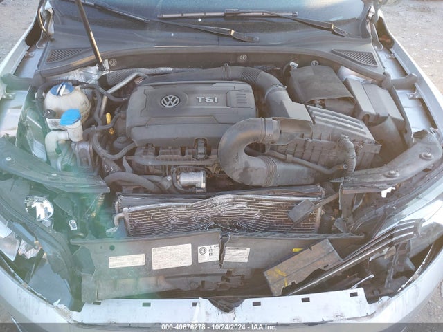 1VWBT7A30FC050662 Volkswagen Passat 1.8t Sport