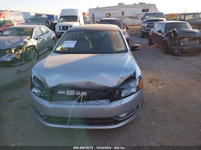 1VWBT7A30FC050662 Volkswagen Passat 1.8t Sport
