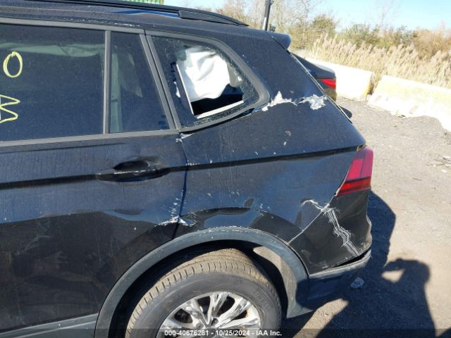 3VV0B7AX7KM095513 Volkswagen Tiguan 2.0t S