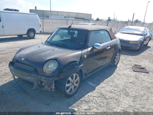 2010 MINI COOPER WMWMR3C59ATU96901 Photo 1