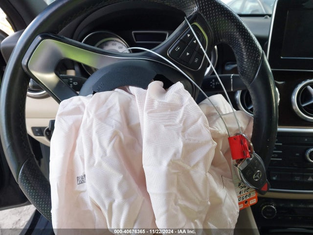 WDCTG4EB5GJ208044 Mercedes-Benz GLA 250