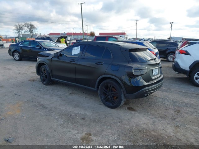 WDCTG4EB5GJ208044 Mercedes-Benz GLA 250