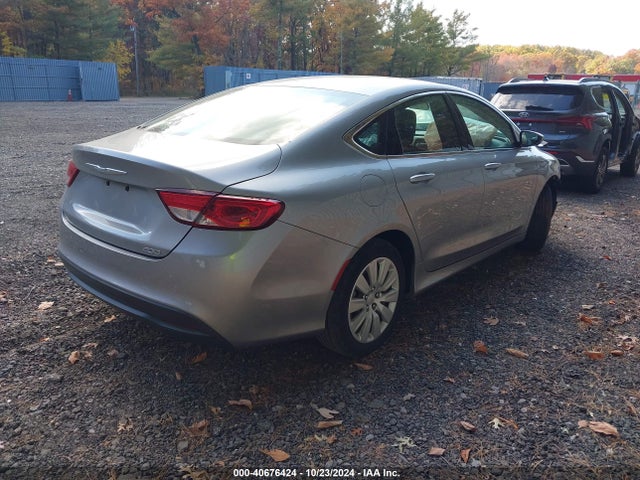 1C3CCCFB3FN564319 Chrysler 200 LX