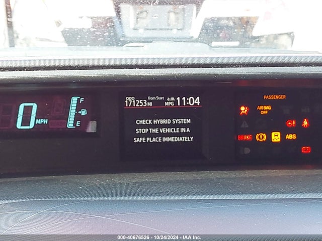 JTDKDTB32E1563073 Toyota Prius C Two