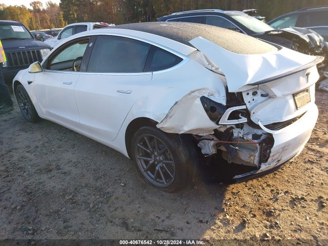 2020 TESLA MODEL 3 5YJ3E1EB7LF774945 Photo 2