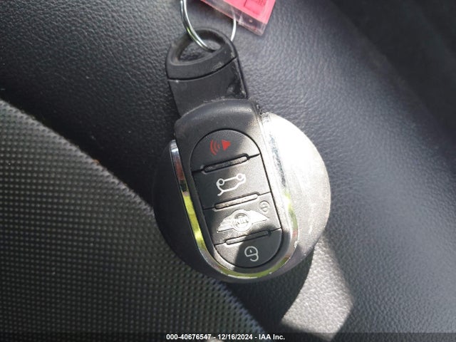 2016 MINI CLUBMAN WMWLN5C5XG2E30197 Photo 10