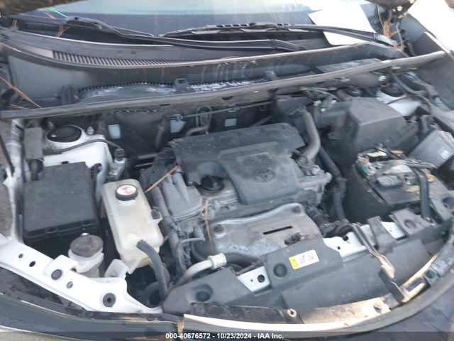 Toyota RAV4 LE 2018 JTMBFREV1JJ215382 Image 10