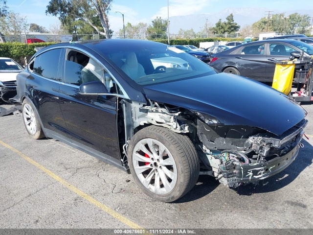 2016 TESLA MODEL X 5YJXCBE46GF000867 Photo 0