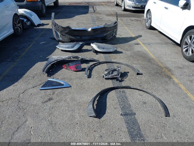 Tesla Model X 75d/p100d/p90d 2016 5YJXCBE46GF000867 Image 11
