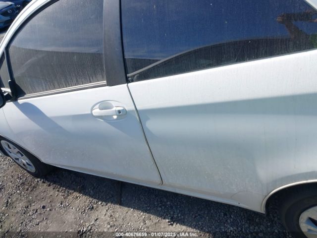 VNKJTUD39JA092848 Toyota YARIS L