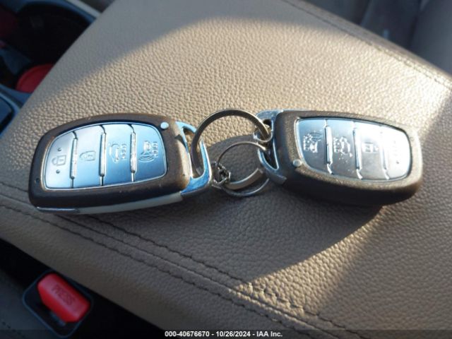 KM8J33A22JU632873 Hyundai Tucson Value