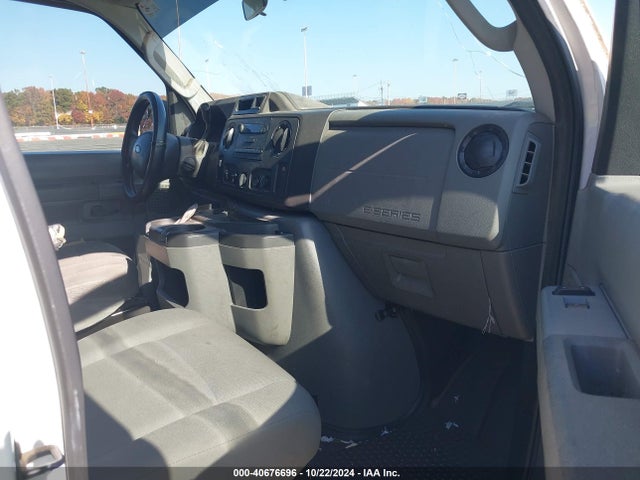Ford E-250 Commercial 2014 1FTNE2EL8EDB19078 Image 5