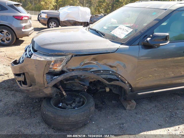 Ford EXPLORER XLT 2017 1FM5K7D86HGA07784 Image 6