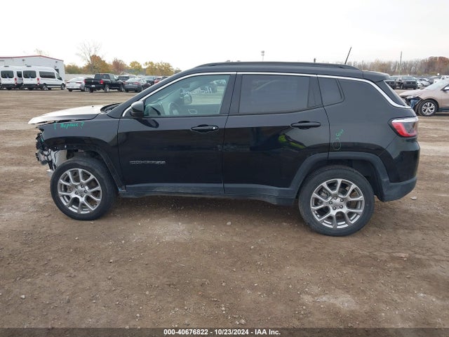 Jeep Compass Latitude Lux 4x4 2022 3C4NJDFB8NT236196 Image 14
