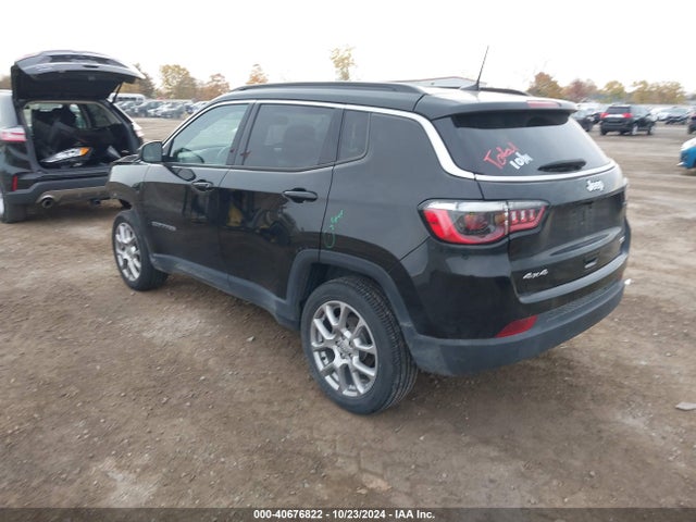 Jeep Compass Latitude Lux 4x4 2022 3C4NJDFB8NT236196 Image 3