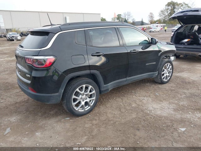 Jeep Compass Latitude Lux 4x4 2022 3C4NJDFB8NT236196 Image 4