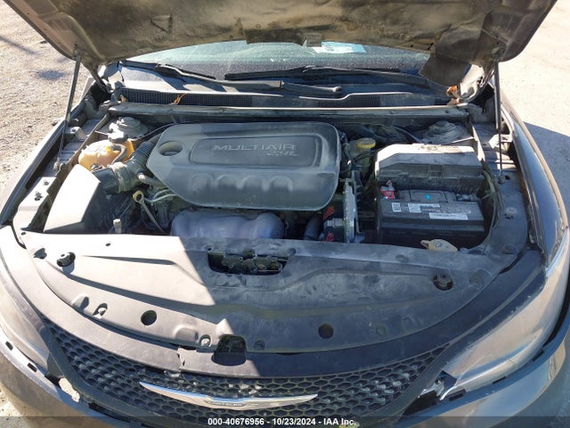 Chrysler 200 Limited 2015 1C3CCCAB8FN595041 Image 10