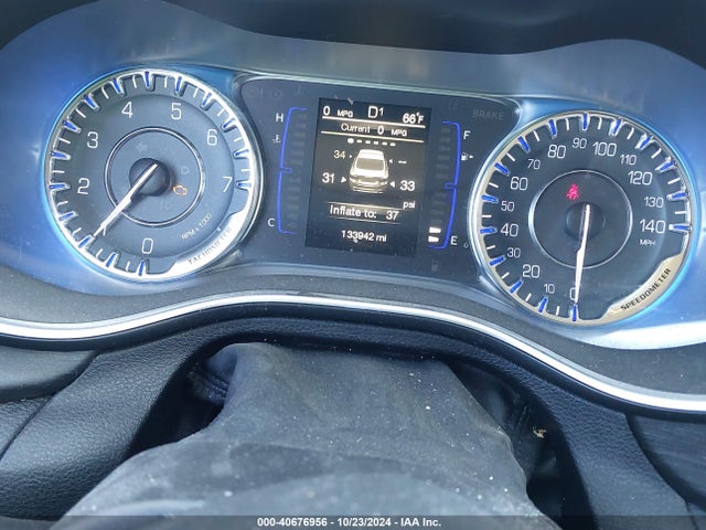 Chrysler 200 Limited 2015 1C3CCCAB8FN595041 Image 7