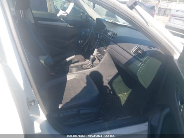 1VWAT7A34EC112686 Volkswagen Passat 1.8t Wolfsburg Edition