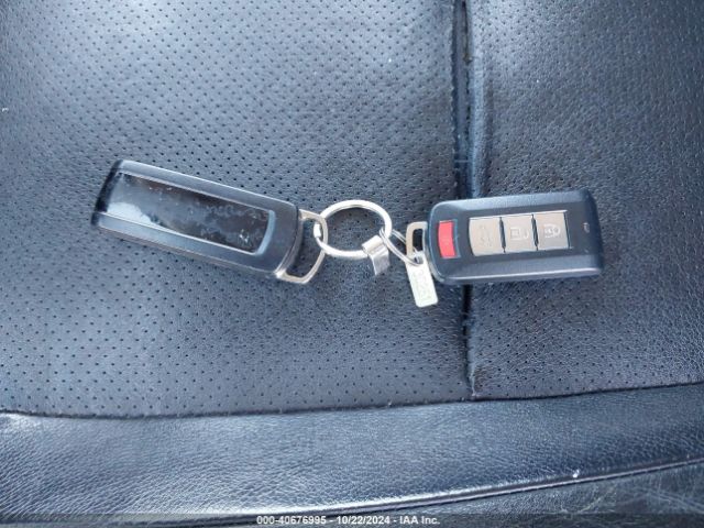 JA4AZ3A30GZ017823 Mitsubishi Outlander Sel