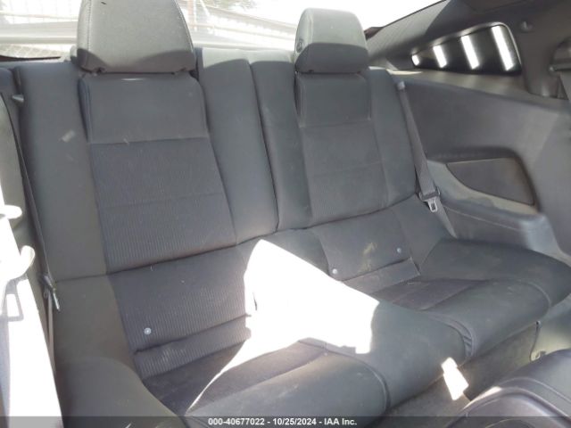 1ZVBP8AM9E5268556 Ford Mustang V6