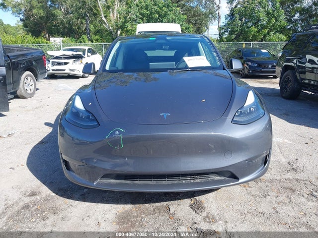 Tesla Model Y Rwd 2023 7SAYGDED2PF947136 Image 12