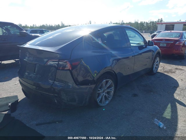 2023 TESLA MODEL Y 7SAYGDED2PF947136 Photo 3