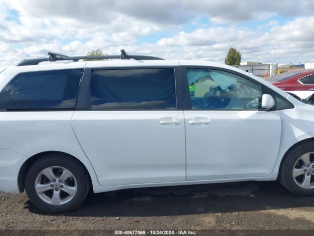 5TDKK3DC7FS586761 Toyota Sienna Le 8 Passenger