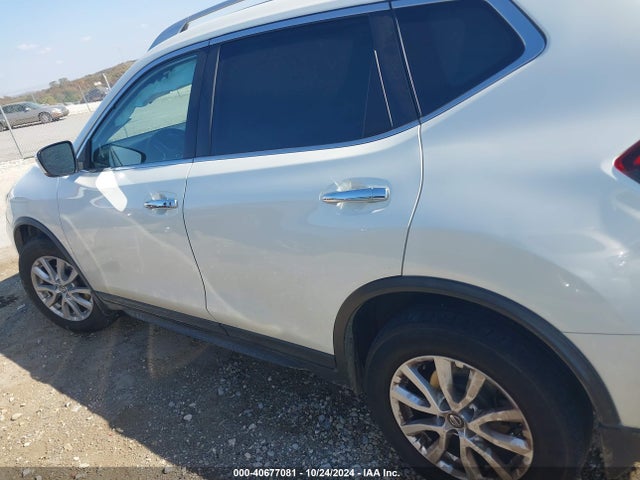 Nissan ROGUE SV 2018 KNMAT2MTXJP619970 Image 14