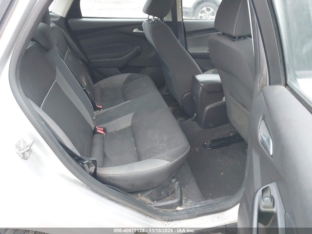 Ford FOCUS SE 2014 1FADP3F2XEL334491 Image 8