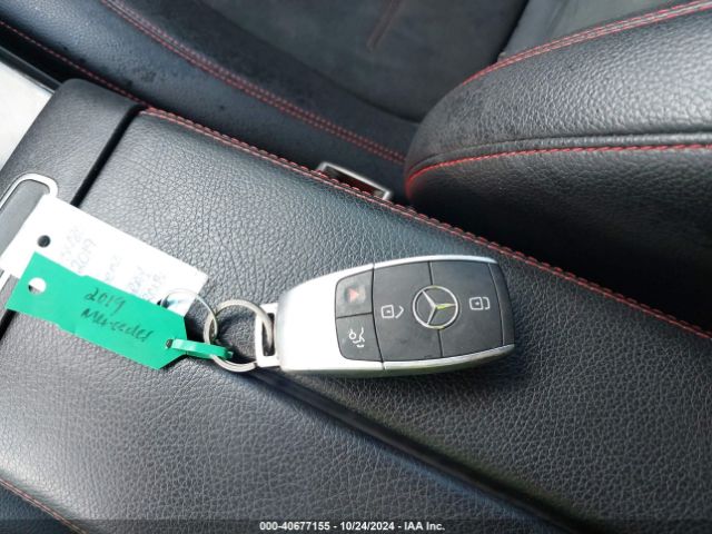 WDD3G4EB2KW007029 Mercedes-Benz A 220